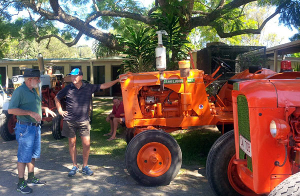 Tractor Stars Wamuran