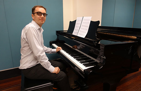 Music Composer Strikes A Chord With Dementia Sufferers